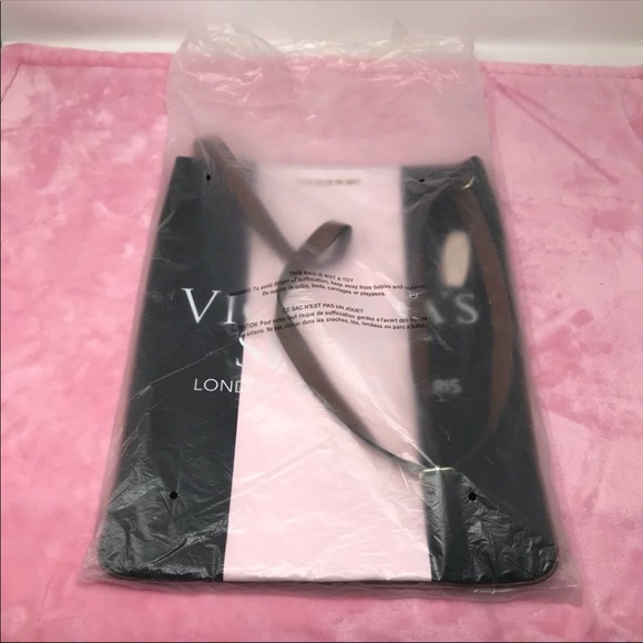 🔥SALE🔥VS London New York Paris Purse - Picture 4 of 11